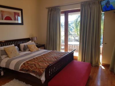 می کاسا سو کاسا بوتیک اکسمدیشن