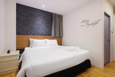 دی واری اکسپرس پولا سیلوم