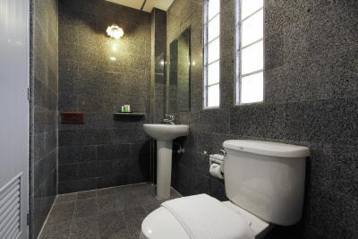 دی واری اکسپرس پولا سیلوم