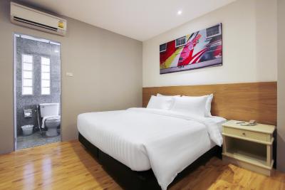 دی واری اکسپرس پولا سیلوم