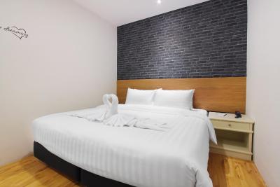 دی واری اکسپرس پولا سیلوم