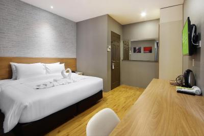 دی واری اکسپرس پولا سیلوم