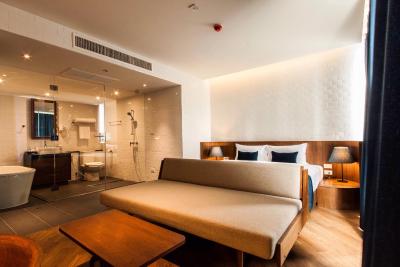 کلاب هتل بانکوک