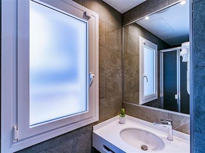 سانو اپلو اپارتمنتز