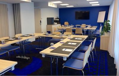 ایب بلو هتل پادربرن