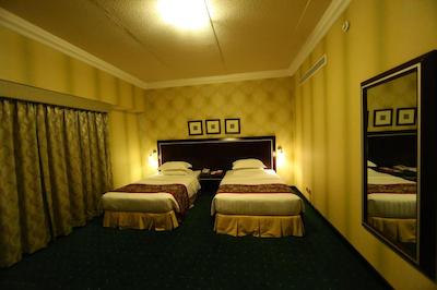 رامادا هتل اند سویتز دامام