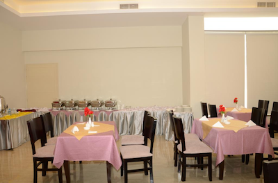 کنتیننتال این هتل آل فاروانییا