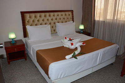 کنتیننتال این هتل آل فاروانییا