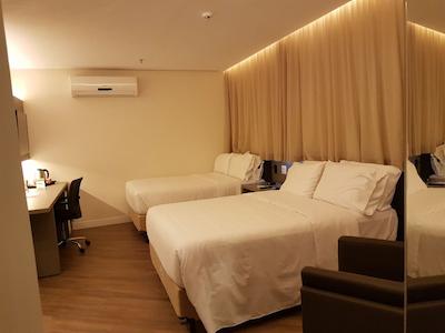 هلید این گویانیا