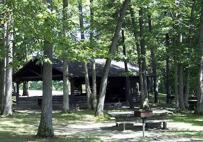 کونتری این اند سویتز بای رادیسن مونت مریس نی