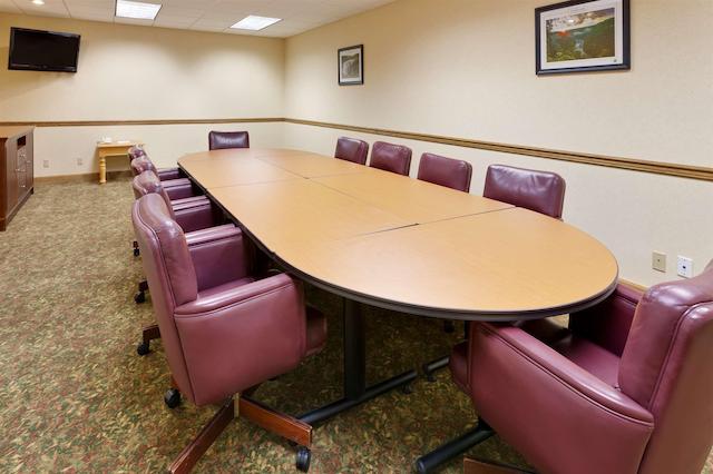 کونتری این اند سویتز بای رادیسن مونت مریس نی