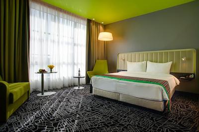 پارک این بای رادیسن نیربی وستلاندز