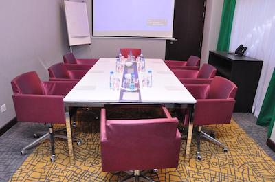 پارک این بای رادیسن نیربی وستلاندز