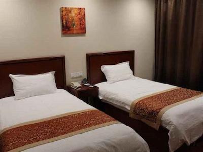 گرین تری این شانگهای جیادینگ د ساوت آف اف1 سرکوت فانگتای هاردور مارکت اکسپرس هتل