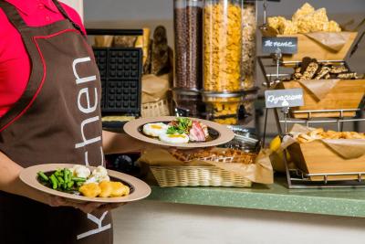 آیبیس مسکو اکتیابرسکوی پل هتل