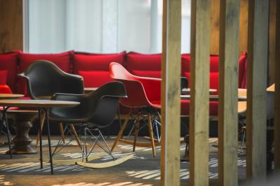 آیبیس مسکو اکتیابرسکوی پل هتل