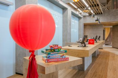 آیبیس مسکو اکتیابرسکوی پل هتل