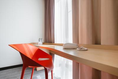 آیبیس مسکو اکتیابرسکوی پل هتل