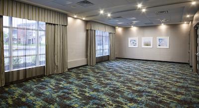 هموود سویتز بای هیلتون نرد ب