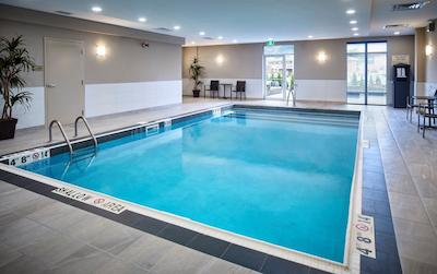 هموود سویتز بای هیلتون نرد ب