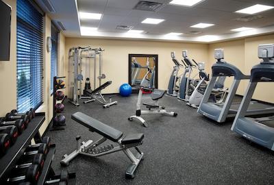 هموود سویتز بای هیلتون نرد ب