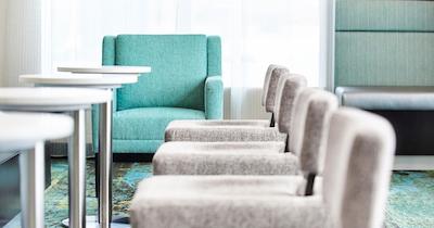 هموود سویتز بای هیلتون نرد ب