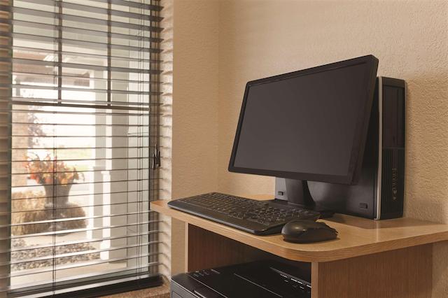 کونتری این اند سویتز بای رادیسن ویلمار من