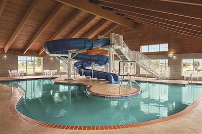 کونتری این اند سویتز بای رادیسن ویلمار من