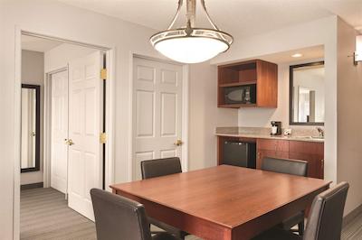 کونتری این اند سویتز بای رادیسن ویلمار من