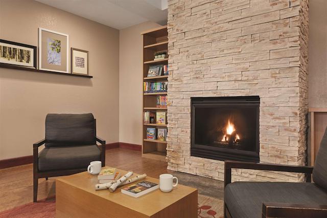 کونتری این اند سویتز بای رادیسن ویلمار من