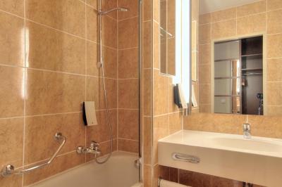 رلکسا هتل راتینجن سیتی