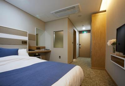 رسنز دنگدامون هتل