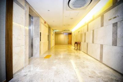 رسنز دنگدامون هتل