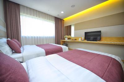 رسنز دنگدامون هتل