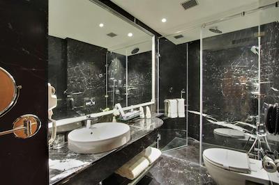 کمفرت این اینسیز