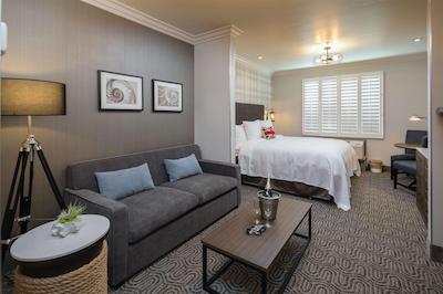 بست وسترن پلاس کامرنز این