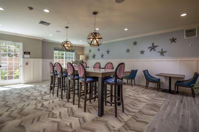 بست وسترن پلاس کامرنز این