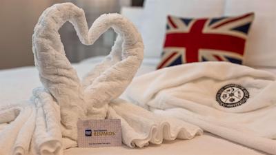 بست وسترن پلاس کامرنز این