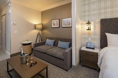 بست وسترن پلاس کامرنز این