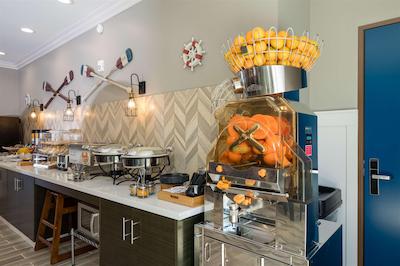 بست وسترن پلاس کامرنز این