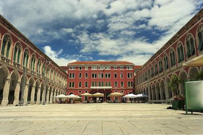 ادینا اپارتمنت هتل هامبورگ اسپیچرستادت