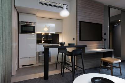 ادینا اپارتمنت هتل هامبورگ اسپیچرستادت