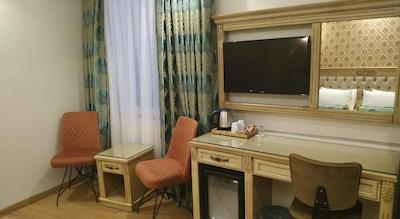 اپل تری هتل