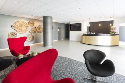 نمیا اپاردتل رسیدنس ل استادیوم