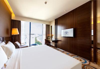 کویین ان نها ترانگ هتل