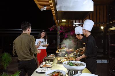 کویین ان نها ترانگ هتل