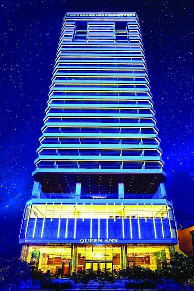 کویین ان نها ترانگ هتل