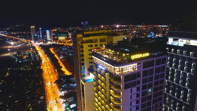 کویین ان نها ترانگ هتل