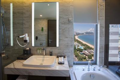 کویین ان نها ترانگ هتل