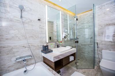 کویین ان نها ترانگ هتل